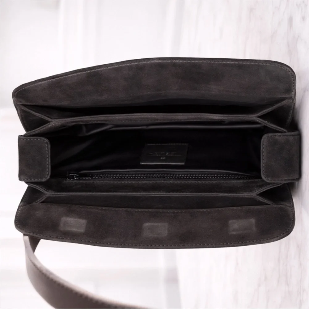 GIVENCHY leather suede shoulder bag with removable/interchangeable handle - Picture 6 of 10